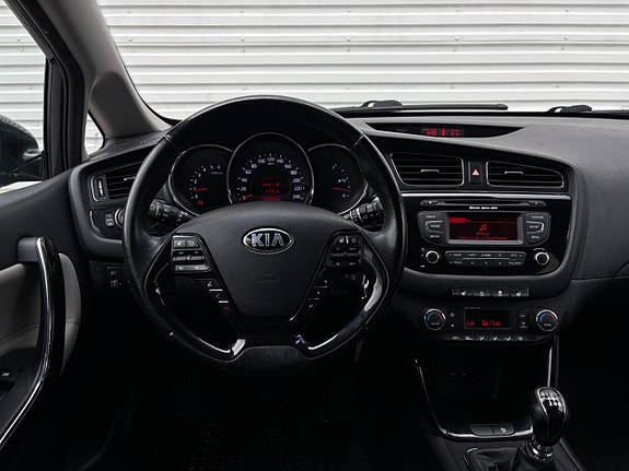 Kia Ceed 8 of 13