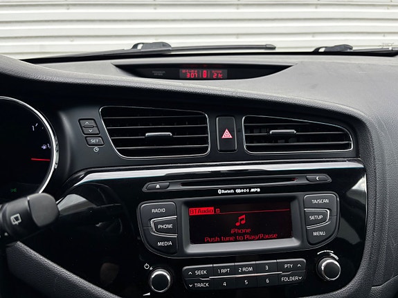 Kia Ceed 10 of 13