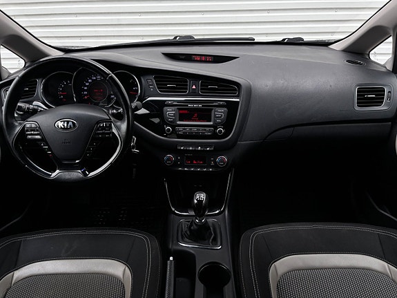 Kia Ceed 7 of 13