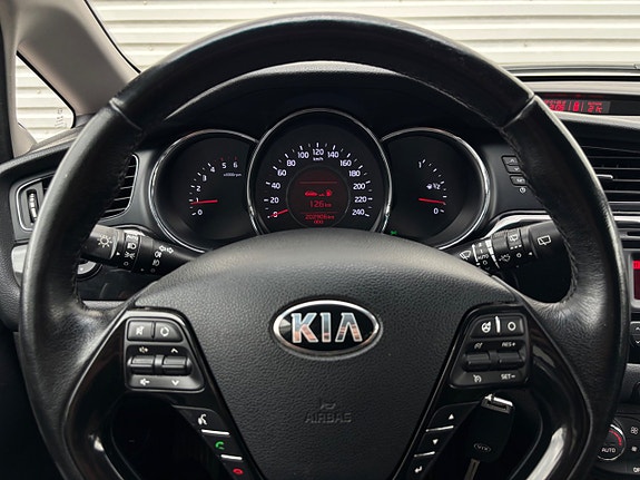 Kia Ceed 13 of 13