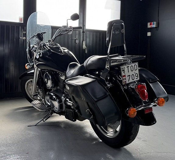 Kawasaki Vulcan 1600 Classic 1.6 Pedantskött 1-Ägare 2 of 9