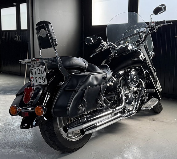 Kawasaki Vulcan 1600 Classic 1.6 Pedantskött 1-Ägare 3 of 9