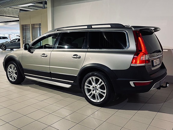 Volvo XC70 5 of 23