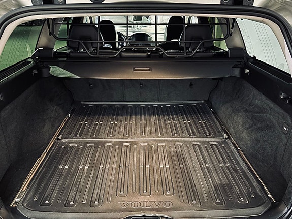 Volvo XC70 7 of 23