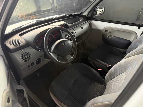 Renault Kangoo Express 6 of 11