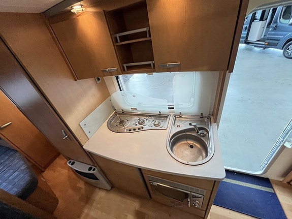 Knaus SÜdwind 500 / Barnkammare / 1370kg / 995kr/mån / 11 of 16