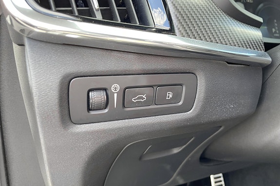 Volvo S90 25 of 30