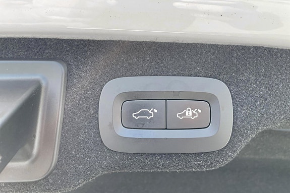 Volvo S90 19 of 30