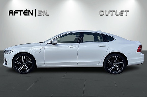 Volvo S90 10 of 30