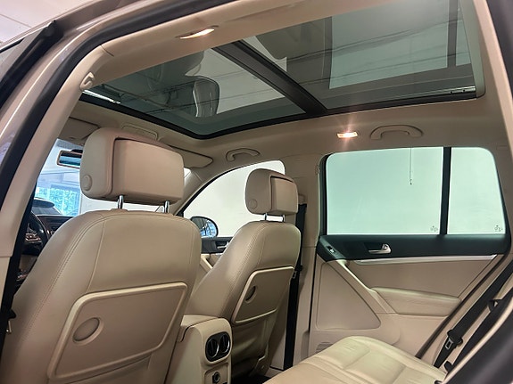 Volkswagen Tiguan 12 of 22
