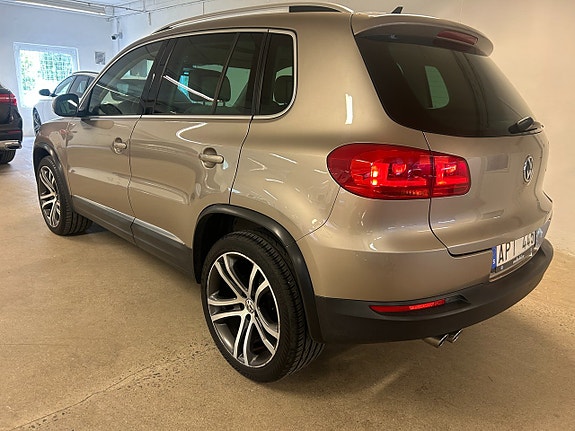 Volkswagen Tiguan 6 of 22