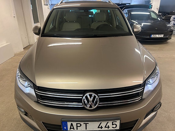 Volkswagen Tiguan 3 of 22