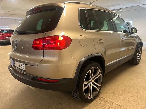 Volkswagen Tiguan 4 of 22