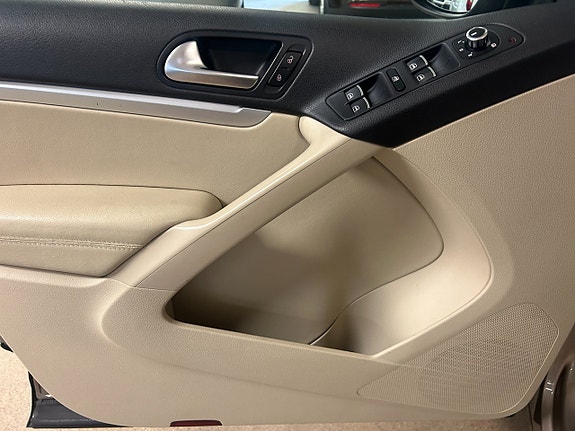 Volkswagen Tiguan 10 of 22