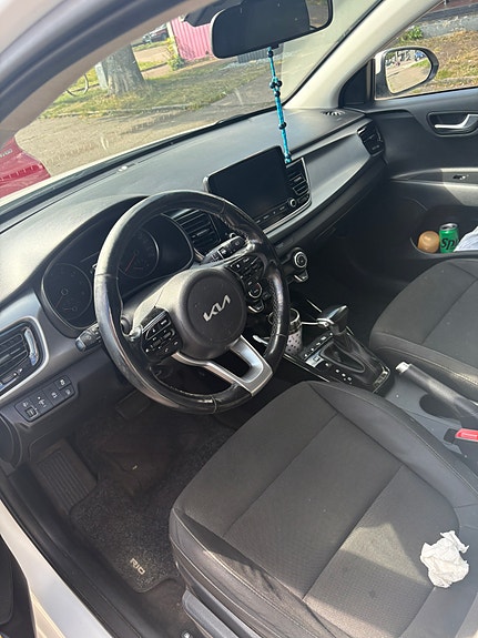 Kia Rio 6 of 7