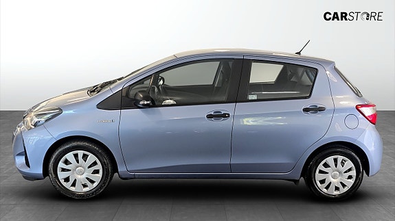 Toyota Yaris 6 of 15