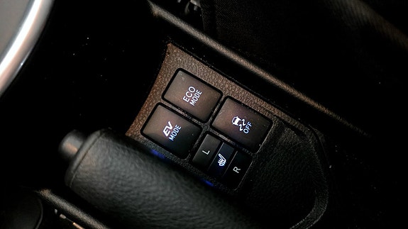 Toyota Yaris 15 of 15