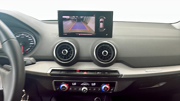 Audi Q2 9 of 12