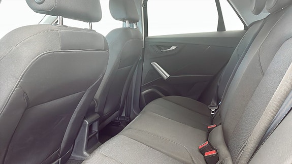 Audi Q2 11 of 12