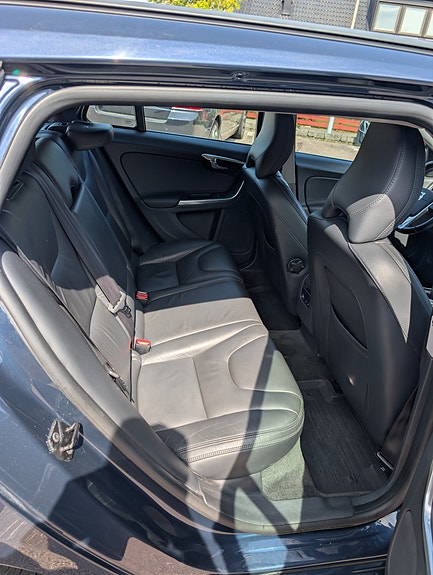 Volvo V60 8 of 8