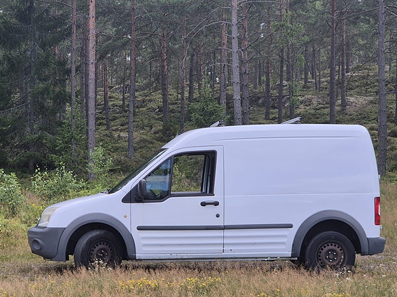 Ford Transit Connect 9 of 9