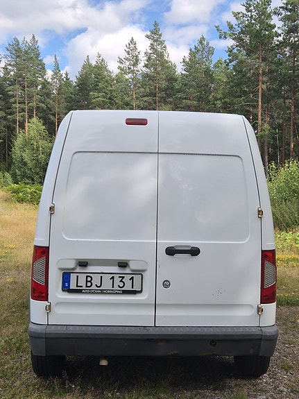 Ford Transit Connect 4 of 9