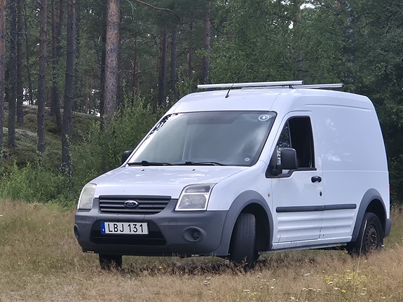 Ford Transit Connect 8 of 9
