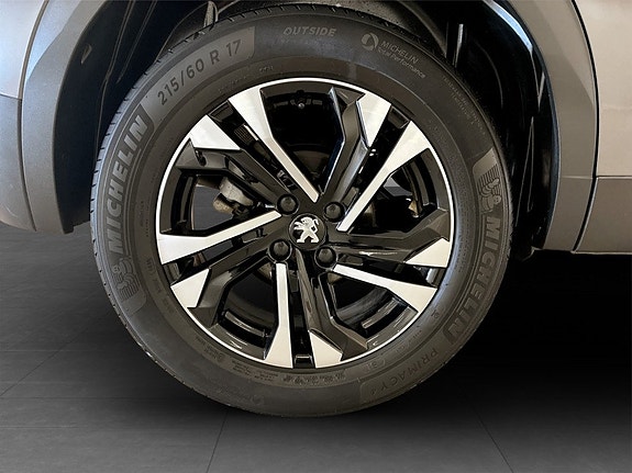 Peugeot 2008 15 of 16