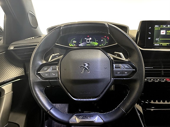 Peugeot 2008 7 of 16