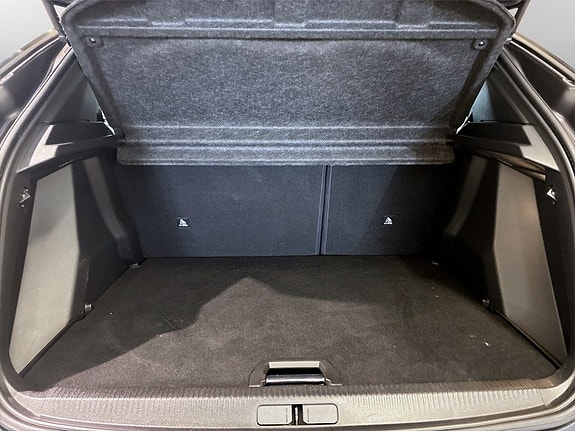Peugeot 2008 16 of 16