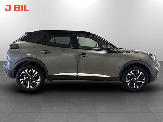Peugeot 2008 14 of 16