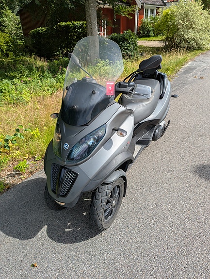 Piaggio MP3 500 3 of 7