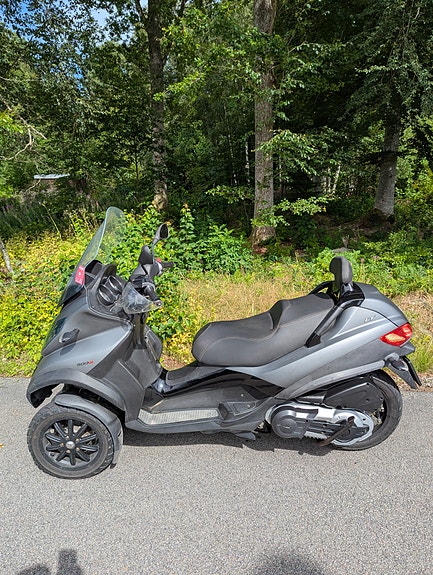 Piaggio MP3 500 4 of 7