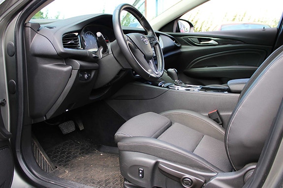 Opel Insignia 3 of 13