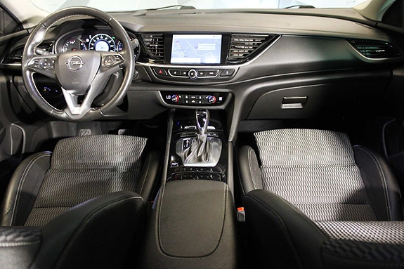 Opel Insignia 11 of 27