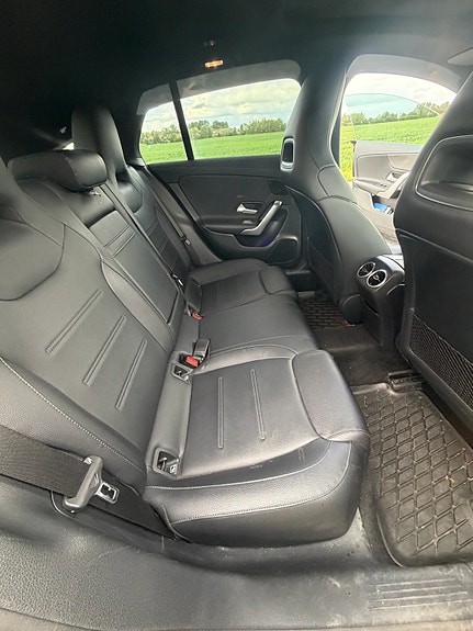 Mercedes-Benz CLA200 8 of 8