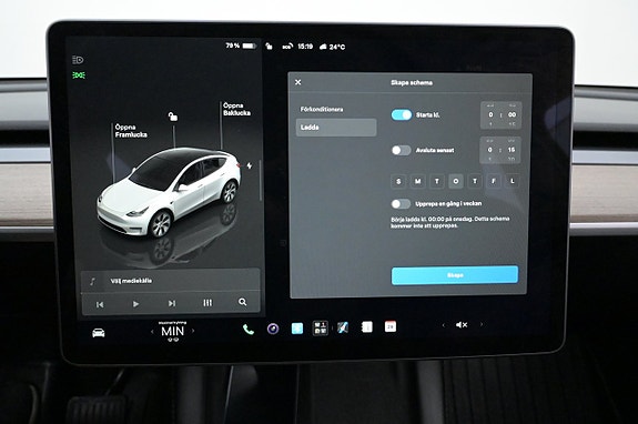 Tesla Model Y 12 of 27