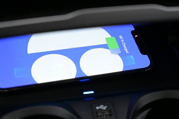 BMW i4 22 of 27