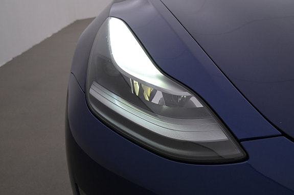 Tesla Model 3 26 of 27
