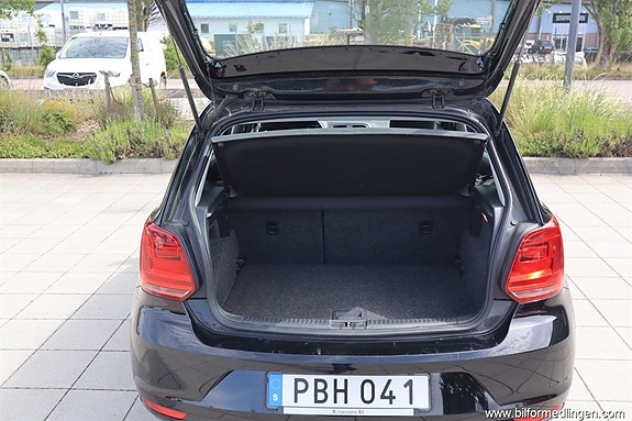 Volkswagen Polo 11 of 18