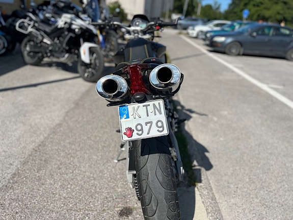 Aprilia DORSODURO 750 4 of 4