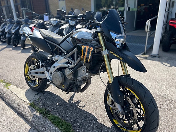 Aprilia DORSODURO 750 2 of 4