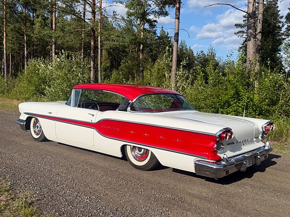Pontiac Chieftain 18 of 18