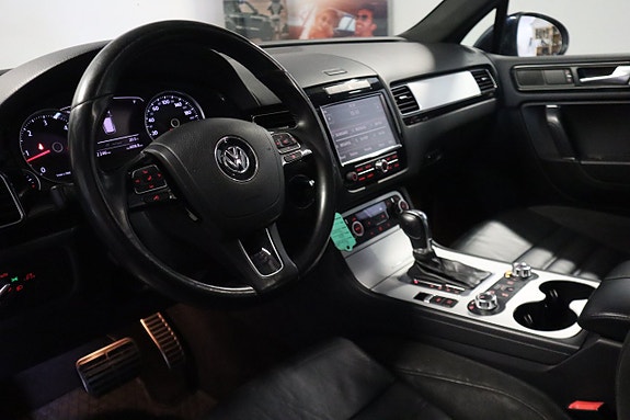 Volkswagen Touareg 8 of 22