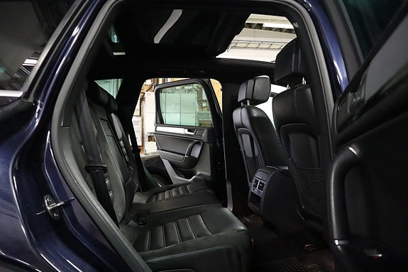 Volkswagen Touareg 13 of 22