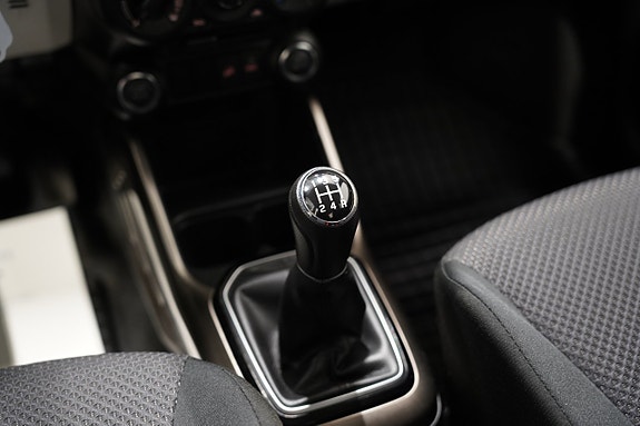 Suzuki Ignis 12 of 19