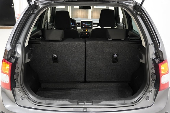 Suzuki Ignis 19 of 19