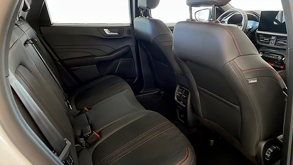 Ford Kuga 5 of 12
