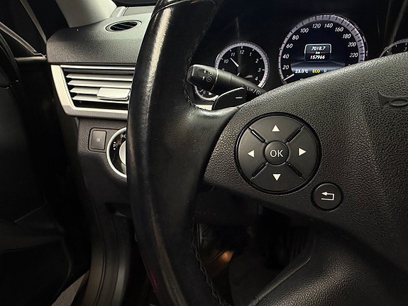 Mercedes-Benz E220 18 of 26