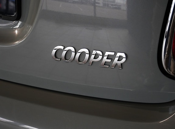 MINI Cooper 16 of 17